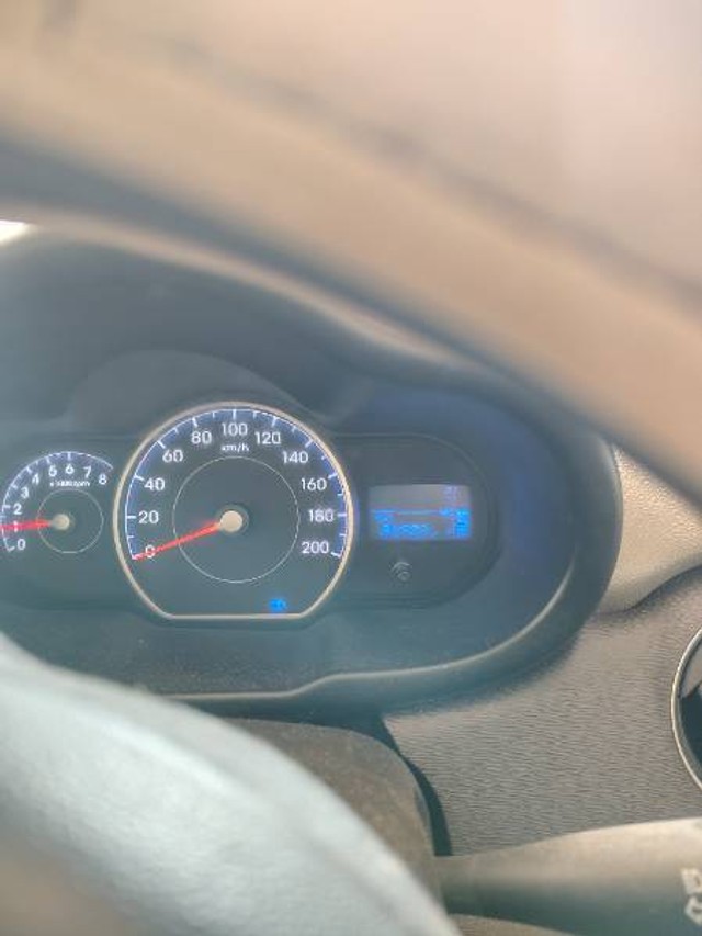 Second-hand 2011 Hyundai i10 Magna for sale in Tiruvallur-7