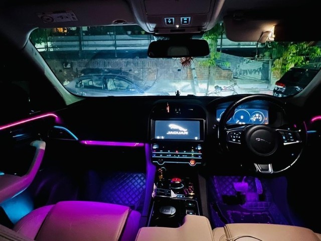 Jaguar F-Pace Prestige 2.0 AWD Second-hand 2018 Jaguar F-Pace Prestige 2.0 AWD for sale in Noida-7