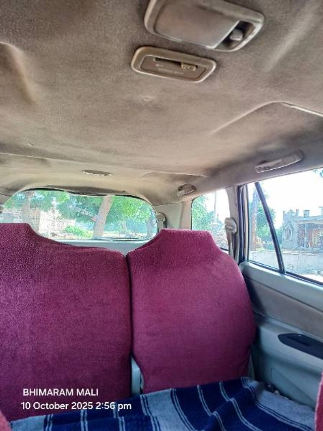 Second-hand 2007 Toyota Innova 2.5 G (Diesel) 8 Seater BS III for sale in Jalore-9