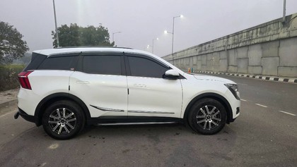 Second-hand 2024 Mahindra XUV700 AX7L 7Str Diesel for sale in Lucknow