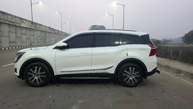 Second-hand 2024 Mahindra XUV700 AX7L 7Str Diesel for sale in Lucknow