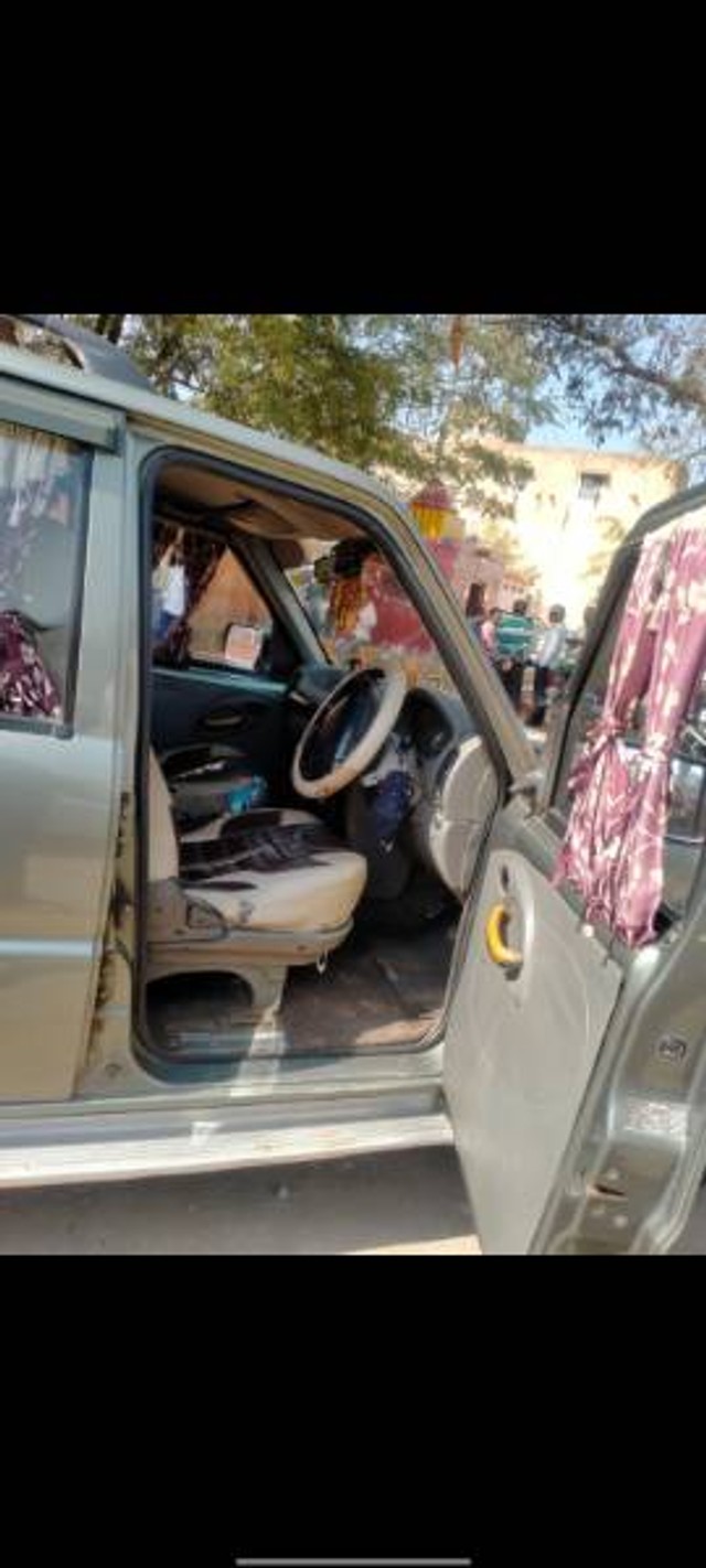 Second-hand 2010 Mahindra Scorpio LX for sale in Guna-2