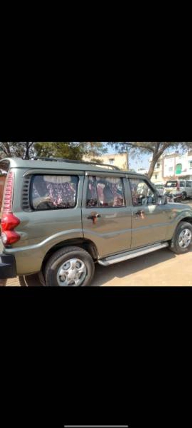 Second-hand 2010 Mahindra Scorpio LX for sale in Guna-3