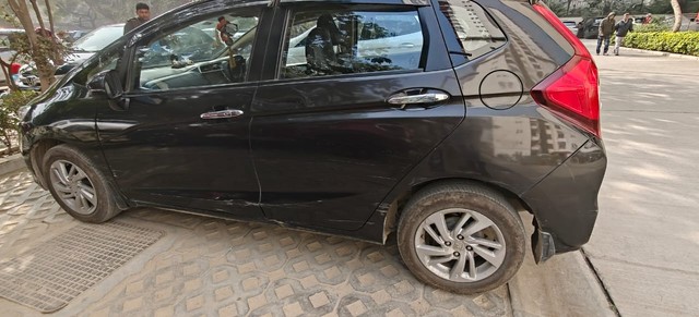 Second-hand 2021 Honda Jazz ZX CVT for sale in Greater Noida-2