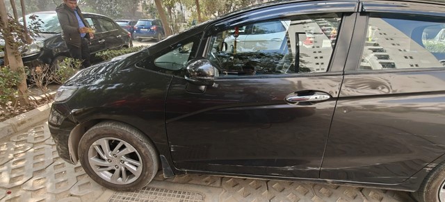 Second-hand 2021 Honda Jazz ZX CVT for sale in Greater Noida-3