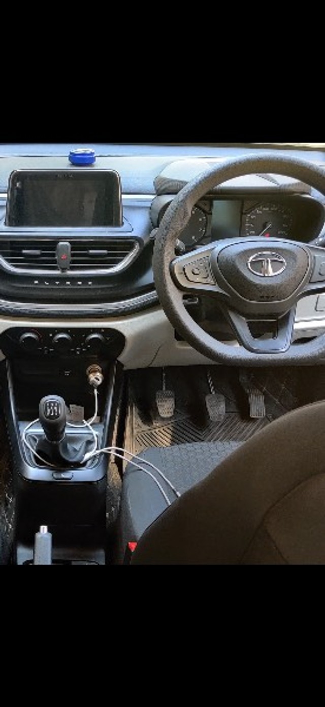 Second-hand 2021 Tata Altroz XM plus BSVI for sale in Anantnag-6