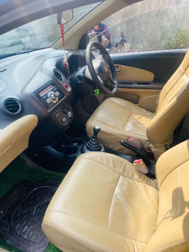 Second-hand 2013 Honda Amaze VX i-DTEC for sale in Bijnor-3