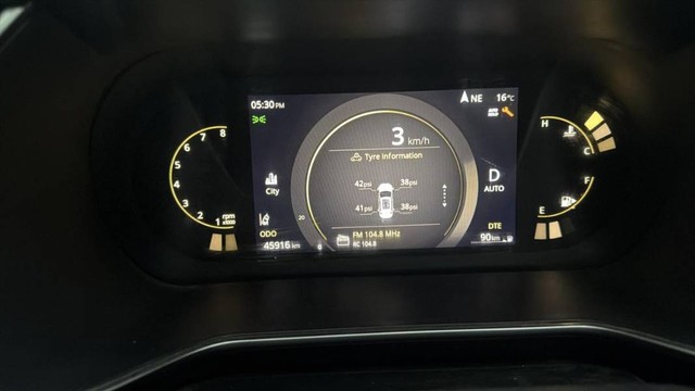 Second-hand 2023 Tata Safari Accomplished for sale in Kanpur-3