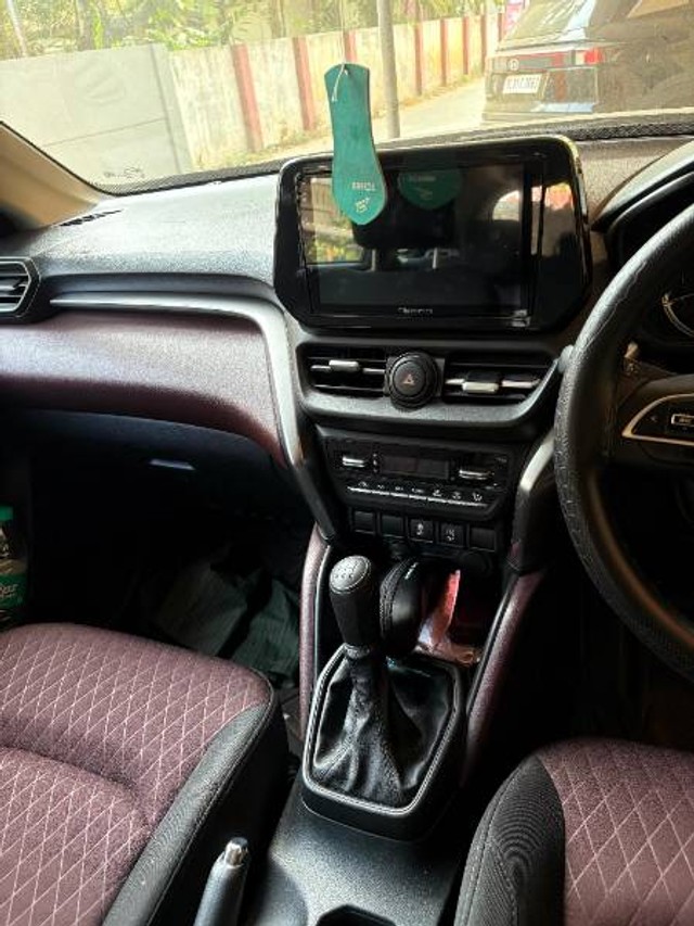 Second-hand 2024 Maruti Suzuki Grand Vitara Sigma for sale in Thrissur-2