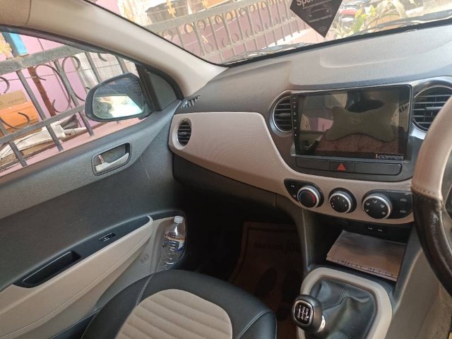 Second-hand 2015 Hyundai Grand i10 Sportz for sale in Hubli-6