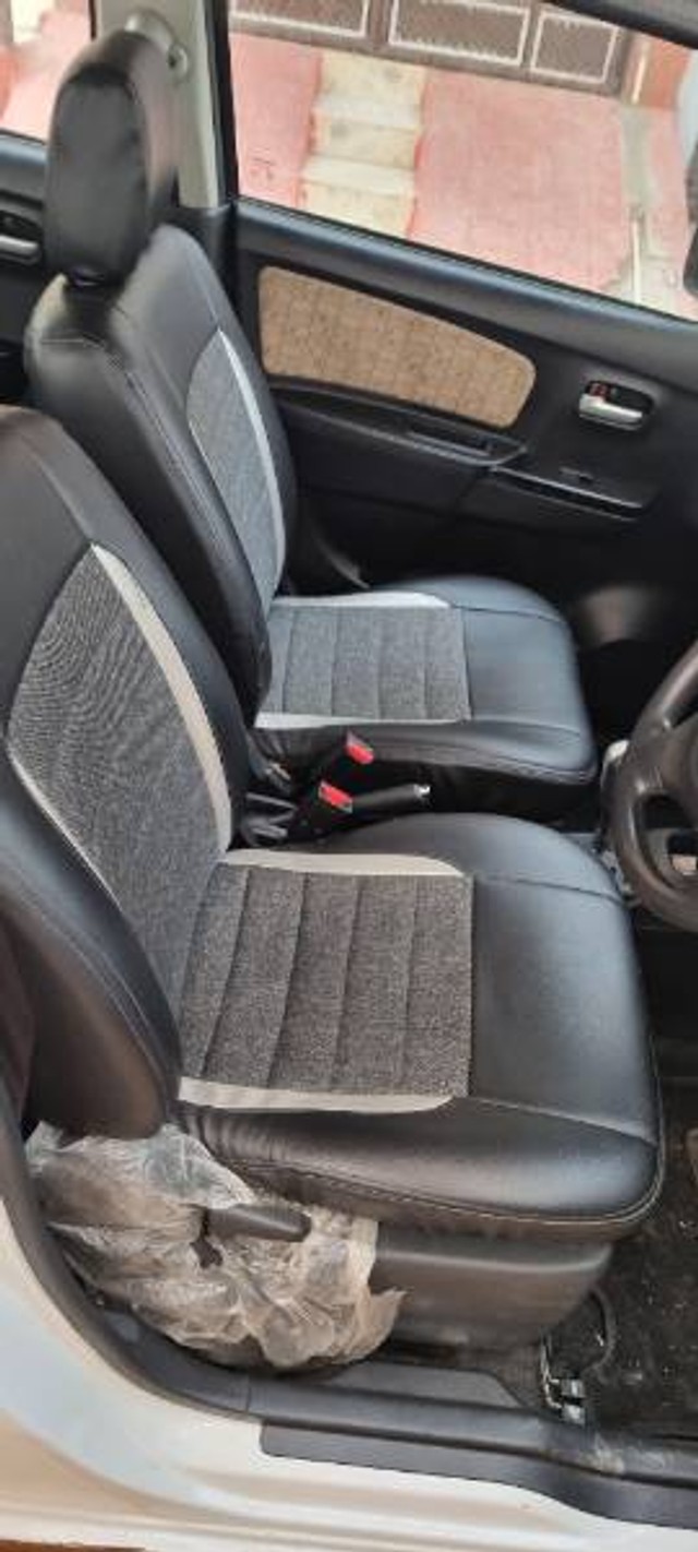 Second-hand 2019 Maruti Wagon R AMT VXI for sale in Rohtak-6