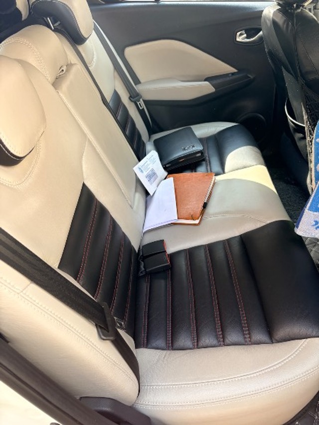 Second-hand 2022 Nissan Kicks 1.5 XV for sale in Panchkula-5