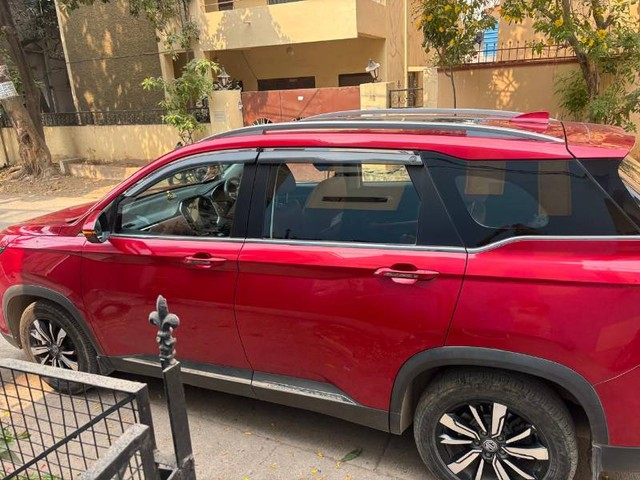 Second-hand 2020 MG Hector Plus Sharp DCT for sale in Secunderabad-5