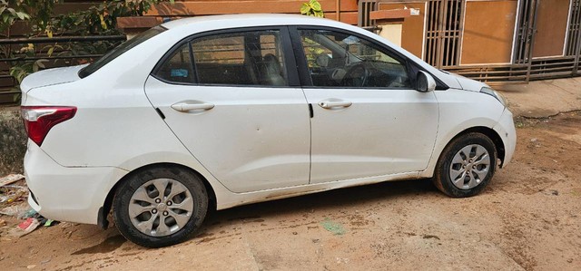 Second-hand 2017 Hyundai Xcent 1.2 Kappa S for sale in Bhubaneswar-3
