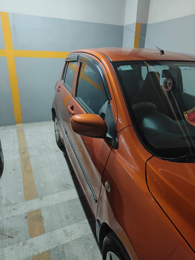 Second-hand 2017 Maruti Celerio Green VXI for sale in Greater Noida-2