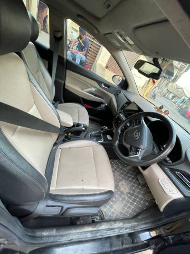 Second-hand 2021 Hyundai Verna SX Opt AT Diesel for sale in Rajkot-1