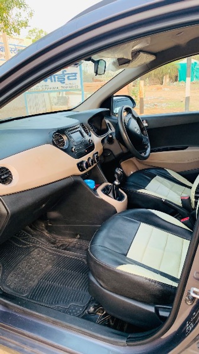 Second-hand 2016 Hyundai Grand i10 Sportz for sale in Churu-7