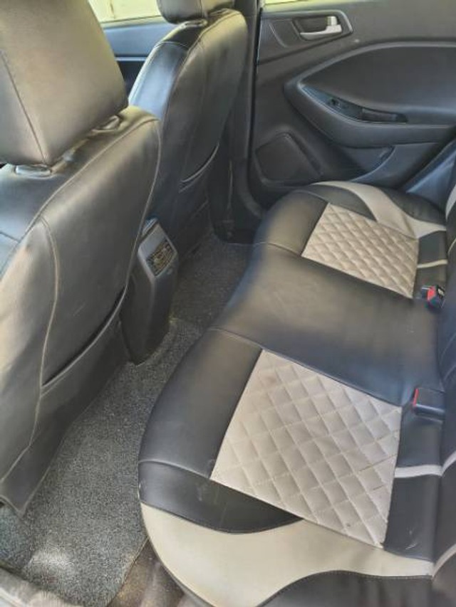 Second-hand 2019 Hyundai i20 Active S Petrol for sale in Bilaspur-8