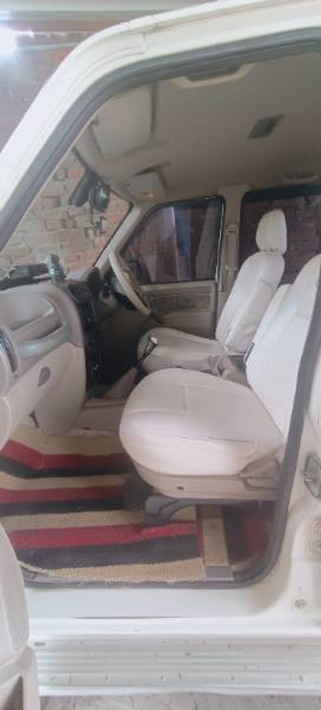 Second-hand 2014 Mahindra Scorpio VLX 2WD 7S BSIV for sale in Mau-11