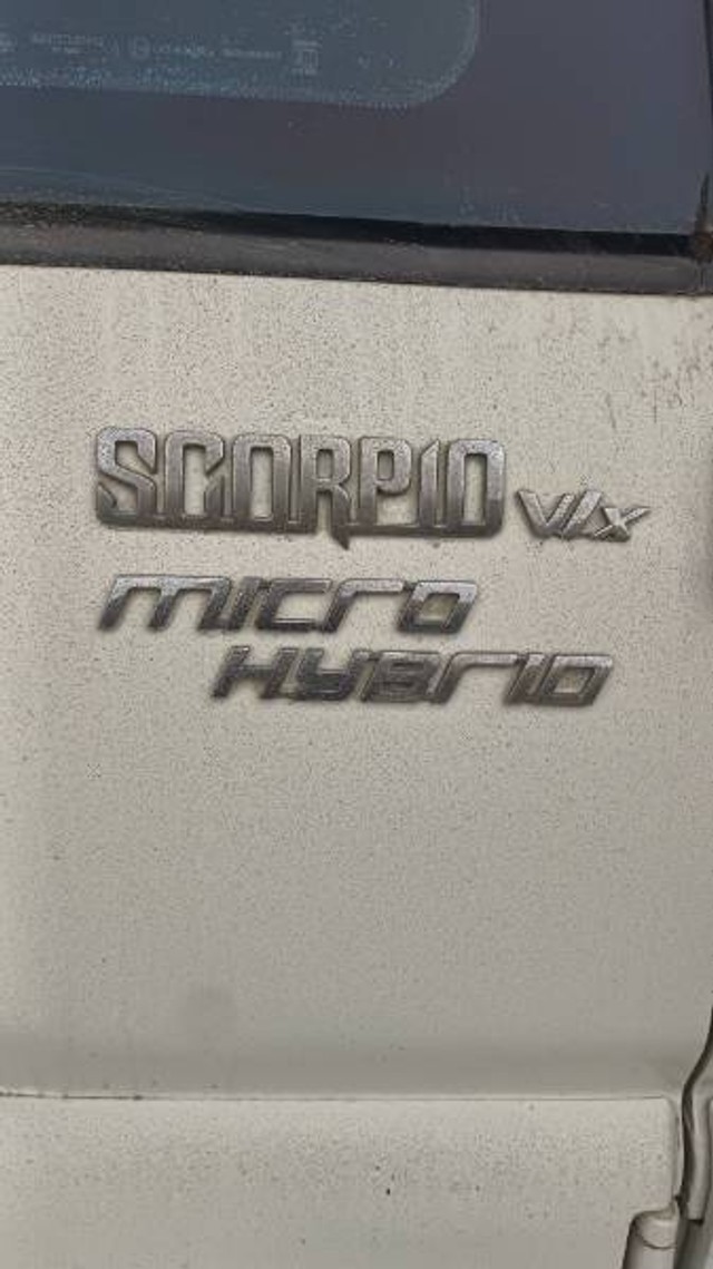 Second-hand 2014 Mahindra Scorpio VLX 2WD 7S BSIV for sale in Mau-9