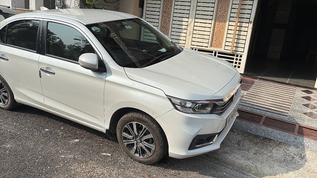 Second-hand 2022 Honda Amaze 2nd Gen VX CVT BSVI for sale in Rishikesh-3