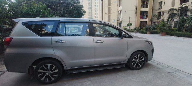 Second-hand 2022 Toyota Innova Crysta 2.7 ZX 7 STR AT for sale in Noida-6