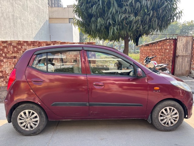 Hyundai i10 Sportz 1.1L Second-hand 2014 Hyundai i10 Sportz 1.1L for sale in Ghaziabad-1