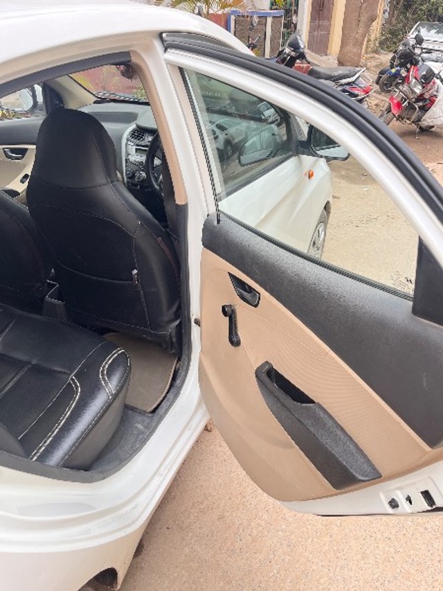 Second-hand 2012 Hyundai EON Sportz for sale in Gurgaon-3