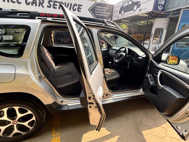 Second-hand 2022 Renault Duster RXS Turbo for sale in Tiruvallur-7