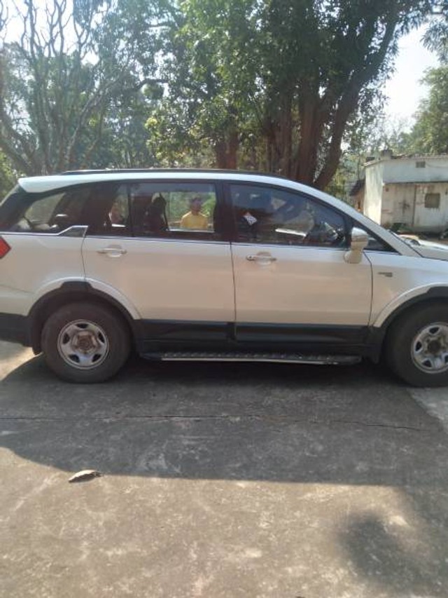 Second-hand 2017 Tata Hexa XT for sale in Jharsuguda-1