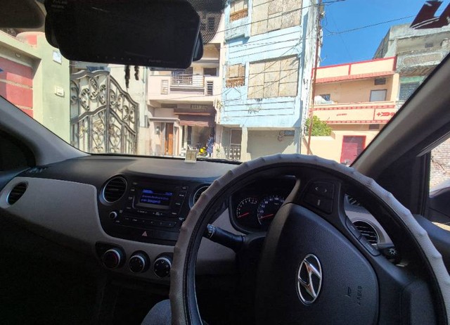 Second-hand 2017 Hyundai Xcent 1.2 Kappa S for sale in Mandla-1