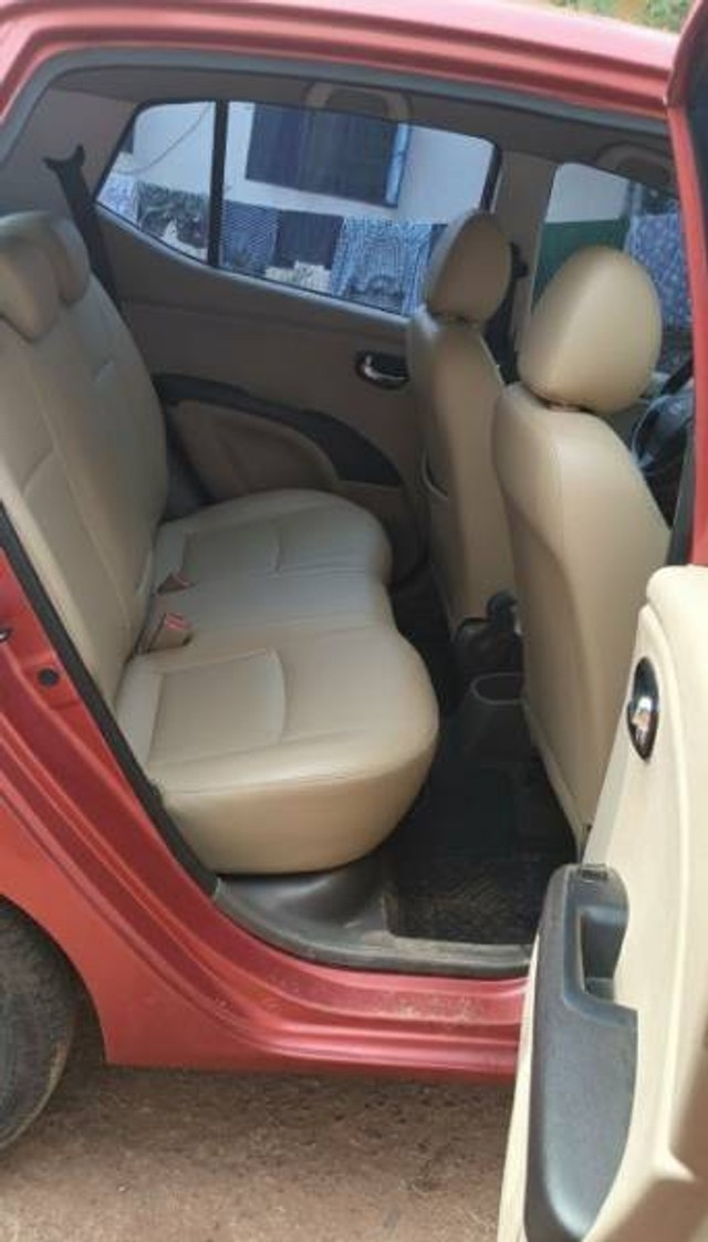 Hyundai i10 Magna 1.1L Second-hand 2012 Hyundai i10 Magna 1.1L for sale in Byasanagar-3
