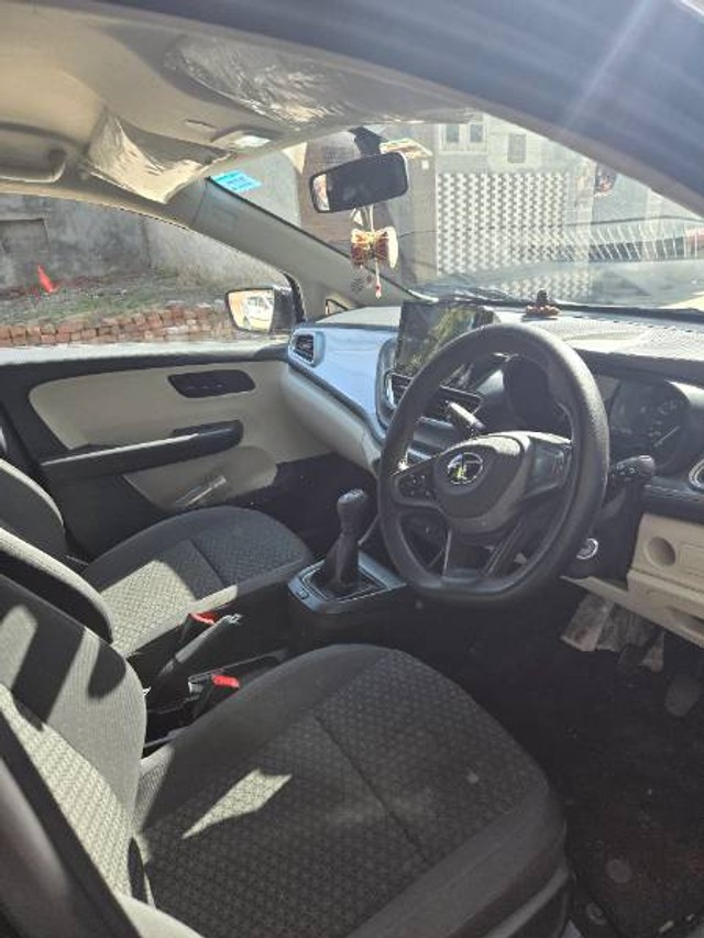 Second-hand 2024 Tata Altroz XM for sale in Fatehabad-2