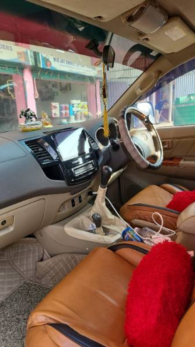 Second-hand 2010 Toyota Fortuner 3.0 Diesel for sale in Itanagar-2