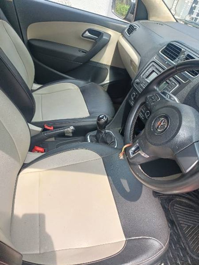 Volkswagen Polo Petrol Highline 1.2L Second-hand 2013 Volkswagen Polo Petrol Highline 1.2L for sale in Nathdwara-2