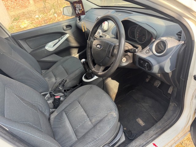 Second-hand 2014 Ford Figo Diesel Titanium for sale in Kanpur-5