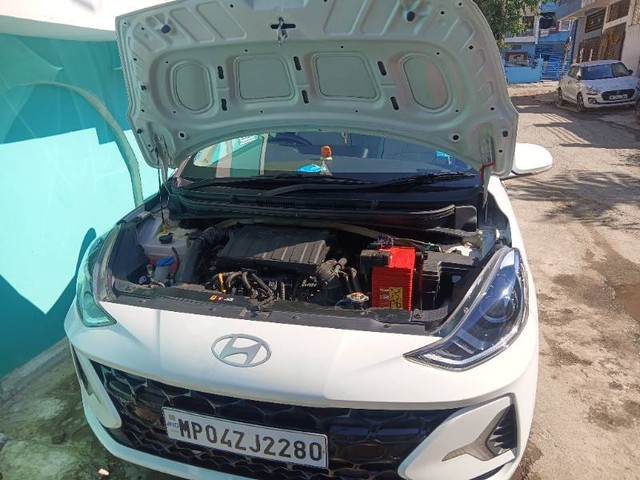 Second-hand 2023 Hyundai Grand i10 Nios Sportz CNG for sale in Sagar-3