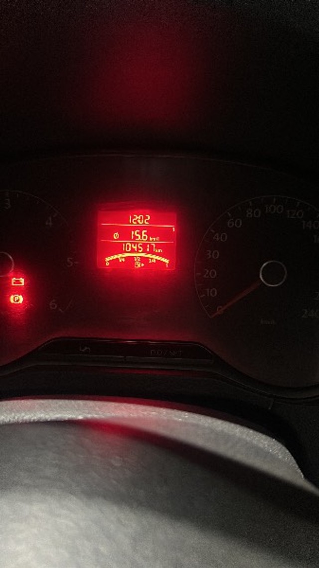 Volkswagen Polo 1.2 MPI Highline Second-hand 2013 Volkswagen Polo 1.2 MPI Highline for sale in Adoni-3