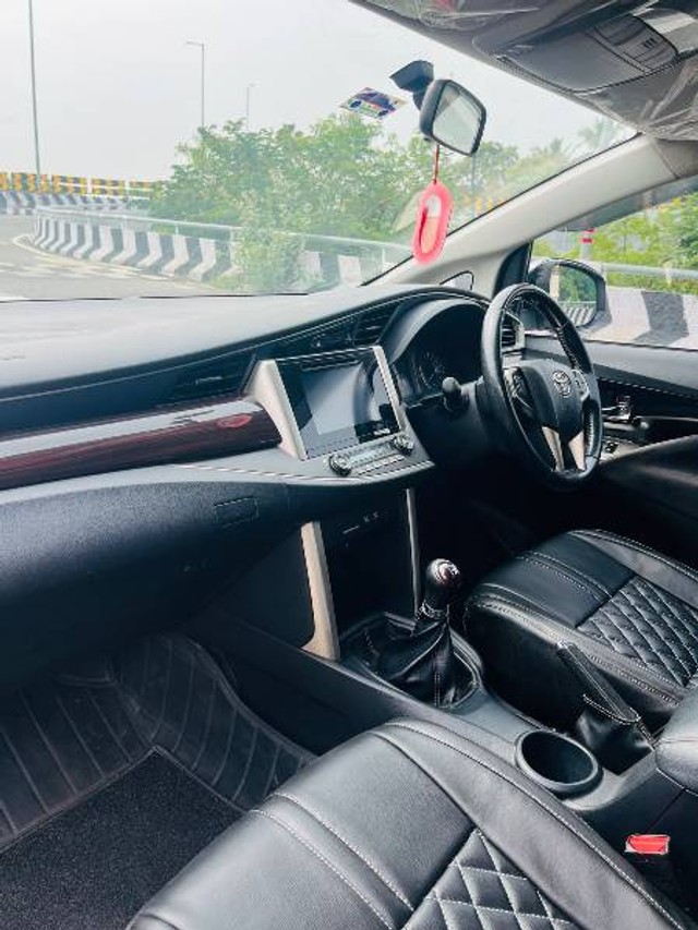 Toyota Innova Crysta 2.4 GX MT BSIV Second-hand 2019 Toyota Innova Crysta 2.4 GX MT BSIV for sale in Coimbatore-8