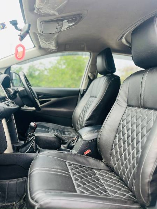 Toyota Innova Crysta 2.4 GX MT BSIV Second-hand 2019 Toyota Innova Crysta 2.4 GX MT BSIV for sale in Coimbatore-5