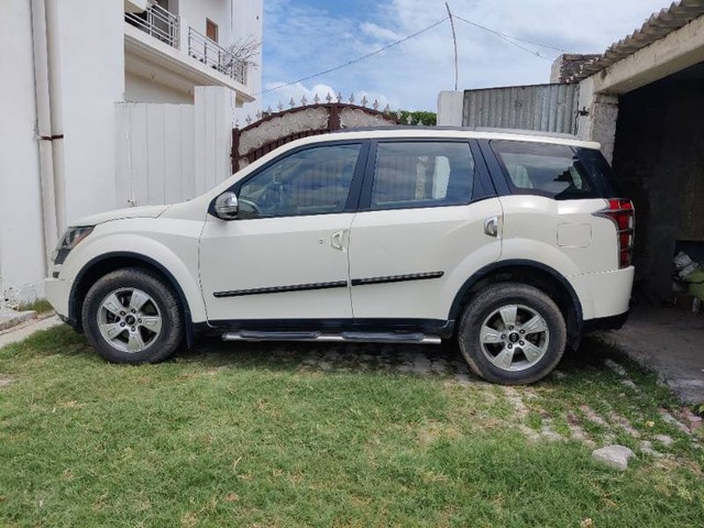 Second-hand 2013 Mahindra XUV500 W8 FWD for sale in Hardoi-2