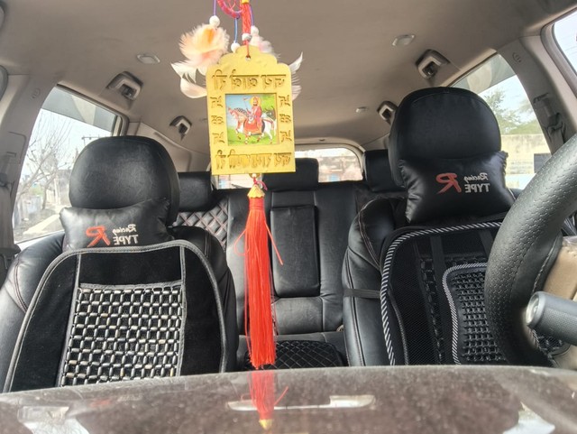 Second-hand 2015 Mahindra XUV500 R W10 FWD for sale in Ajmer-3