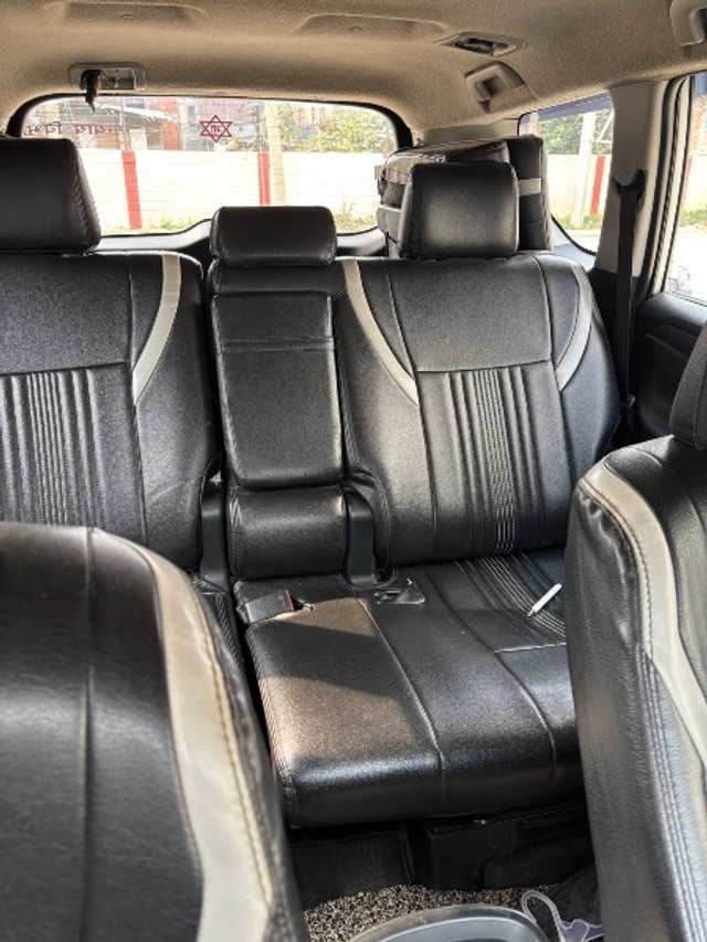 Toyota Innova Crysta 2.4 G MT BSIV Second-hand 2018 Toyota Innova Crysta 2.4 G MT BSIV for sale in Buxar-5