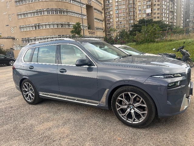 Second-hand 2024 BMW X7 xDrive40d Design Pure Excellence for sale in Bangalore-8