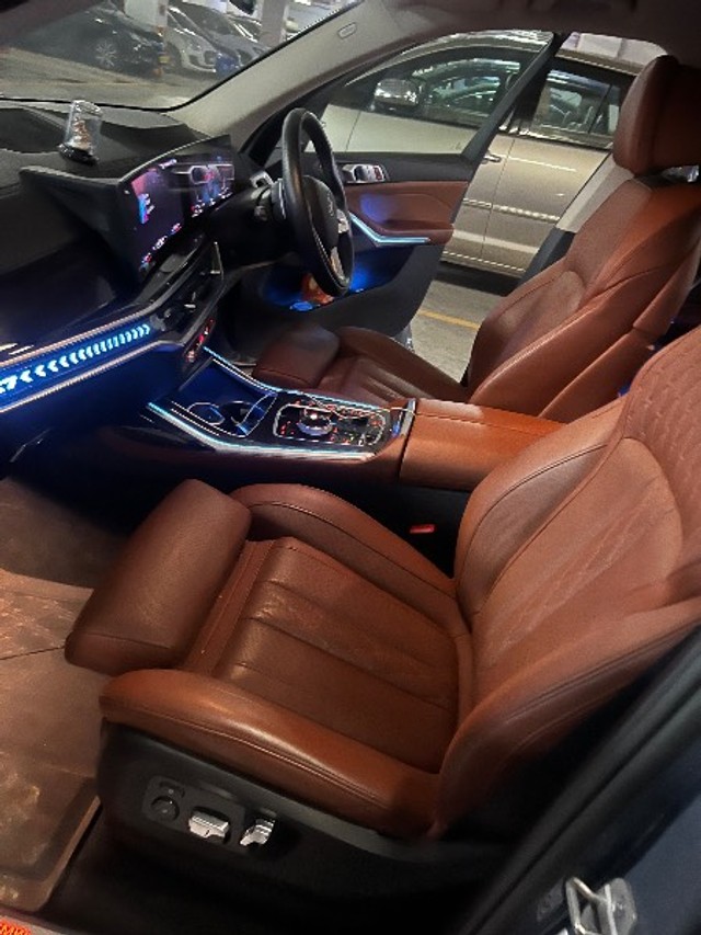 Second-hand 2024 BMW X7 xDrive40d Design Pure Excellence for sale in Bangalore-2