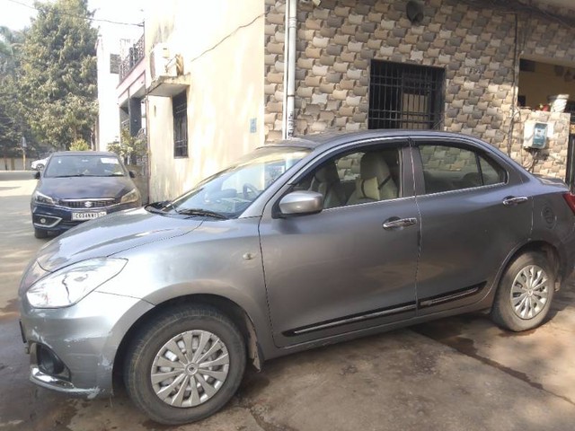 Second-hand 2022 Maruti Swift Dzire LXI BSVI for sale in Raipur-4