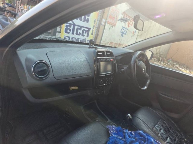 Second-hand 2018 Renault KWID 1.0 RXT for sale in Bhopal-5