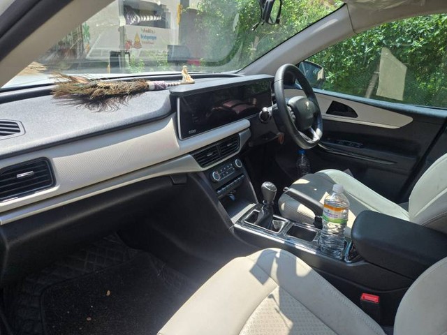 Second-hand 2023 Mahindra XUV700 AX5 BSVI for sale in Bhubaneswar-4