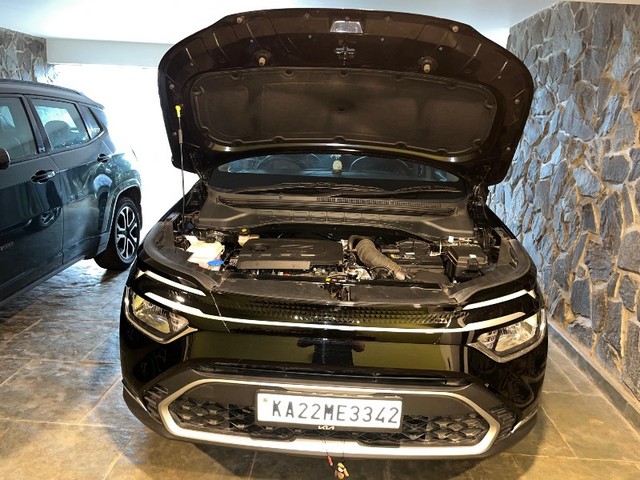 Second-hand 2025 Kia Carens Premium Diesel for sale in Ponda-4