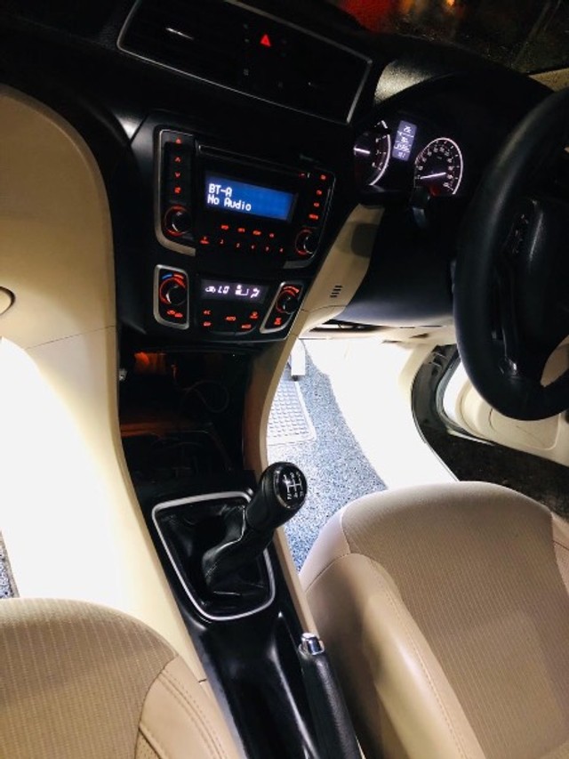 Second-hand 2017 Maruti Suzuki Ciaz ZXi for sale in New Delhi-5